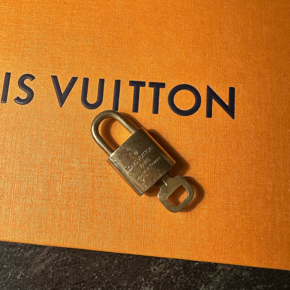 Authentic Louis Vuitton Padlock and Lock Set - Picture 3 of 5